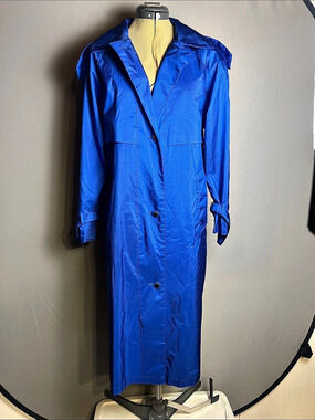 Vintage Raingear Royal Blue Raincoat Trench Coat Women’s 6 Shoulder Pads